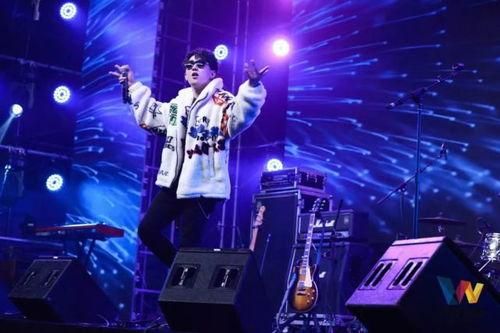 潮流音乐节衣服爆料视频,时尚潮流一网打尽